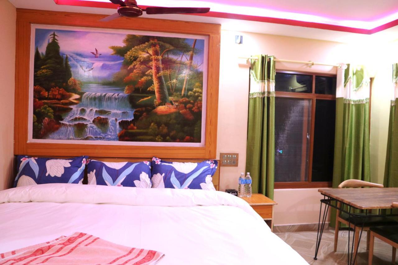 Hotel National Park Sauraha- Homely Stay And Peaceful Location With Jungle Safari Arrangements Exterior photo