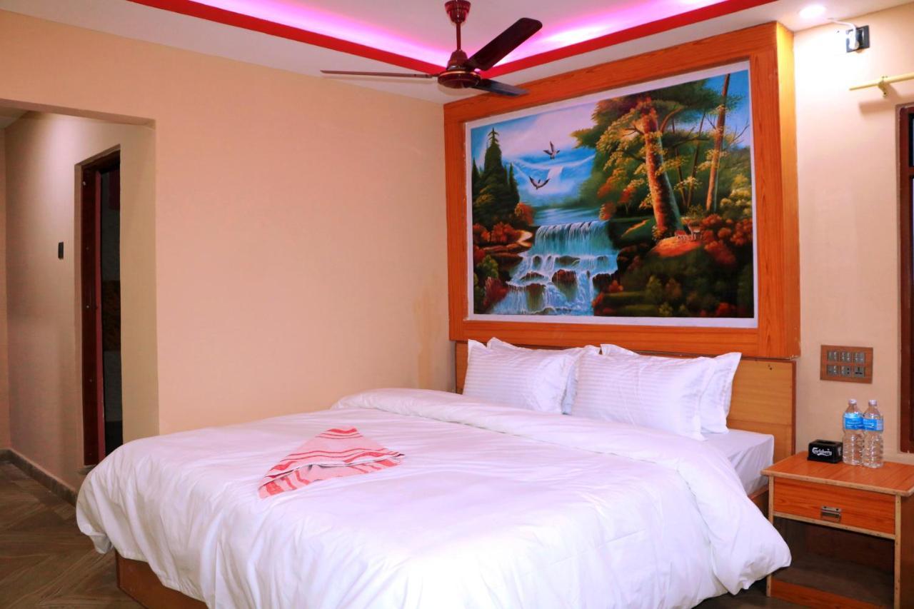 Hotel National Park Sauraha- Homely Stay And Peaceful Location With Jungle Safari Arrangements Exterior photo