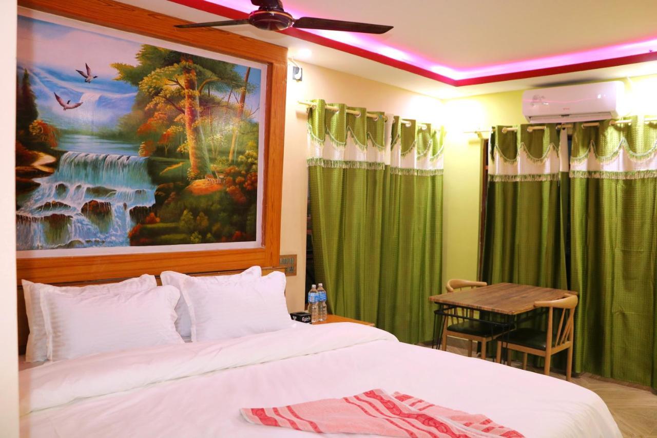 Hotel National Park Sauraha- Homely Stay And Peaceful Location With Jungle Safari Arrangements Exterior photo