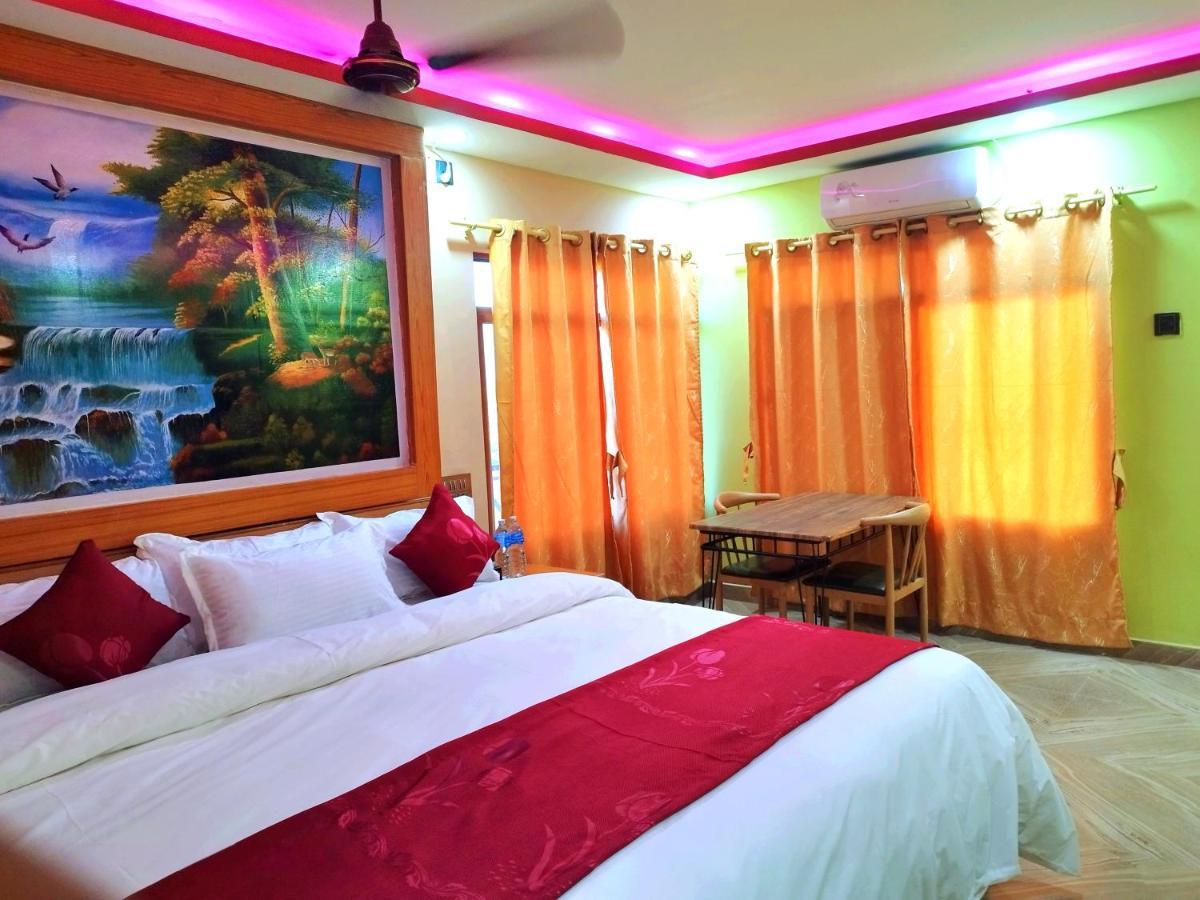 Hotel National Park Sauraha- Homely Stay And Peaceful Location With Jungle Safari Arrangements Exterior photo