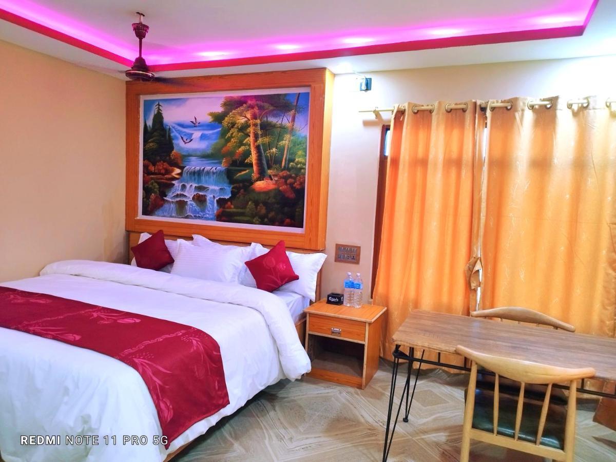 Hotel National Park Sauraha- Homely Stay And Peaceful Location With Jungle Safari Arrangements Exterior photo