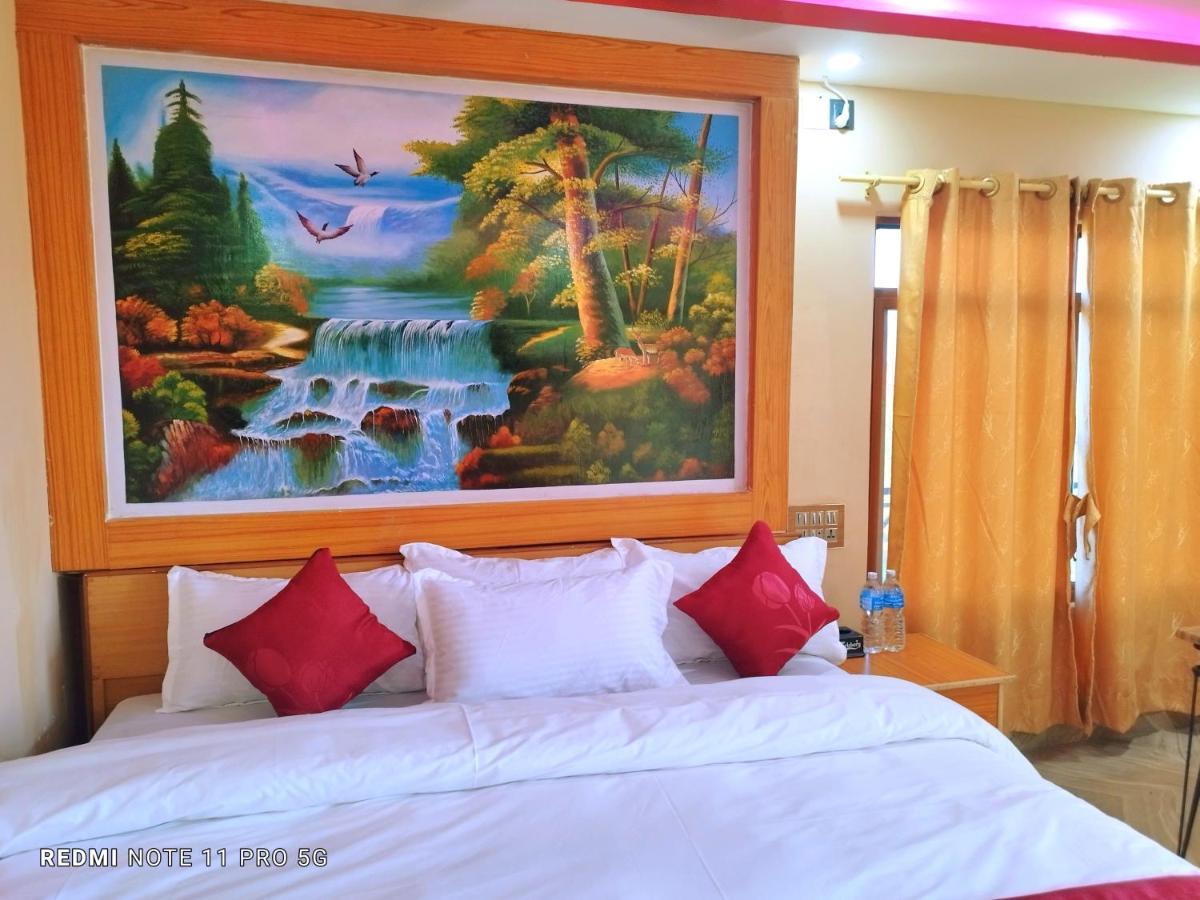 Hotel National Park Sauraha- Homely Stay And Peaceful Location With Jungle Safari Arrangements Exterior photo
