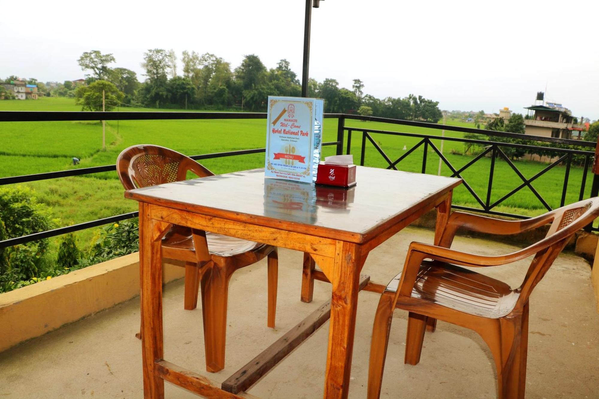 Hotel National Park Sauraha- Homely Stay And Peaceful Location With Jungle Safari Arrangements Exterior photo